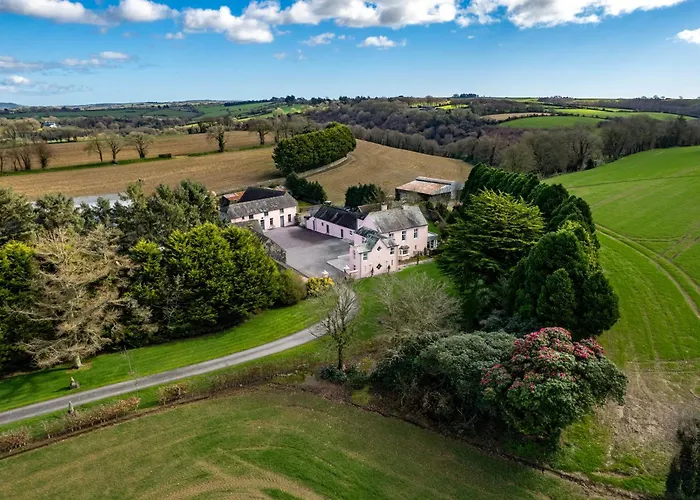 Pallastown House Courtyard, Luxury Boutique Near Charming Feriehus Kinsale